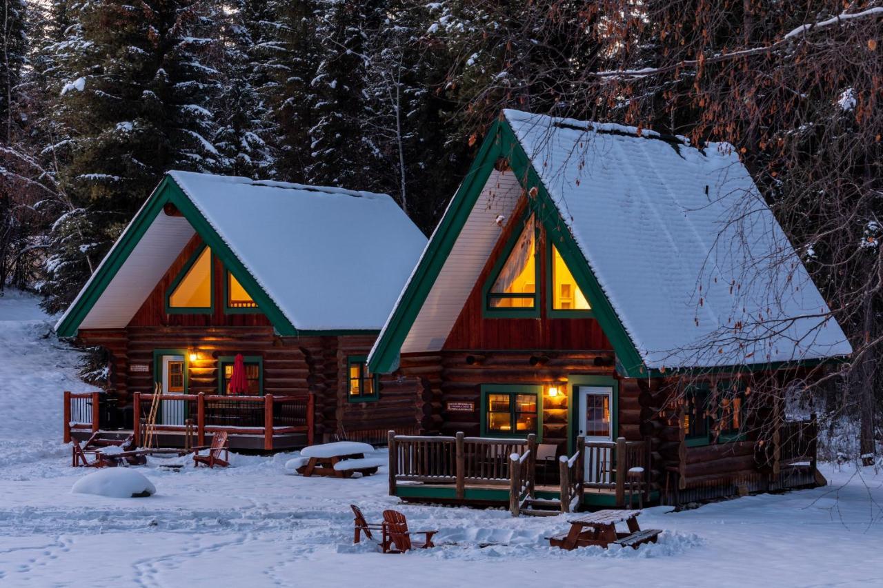 Moberly Lodge Golden Exterior photo